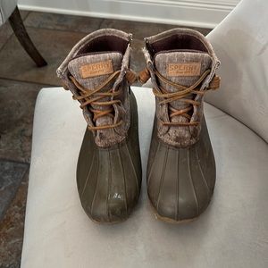 Sperry winter boots